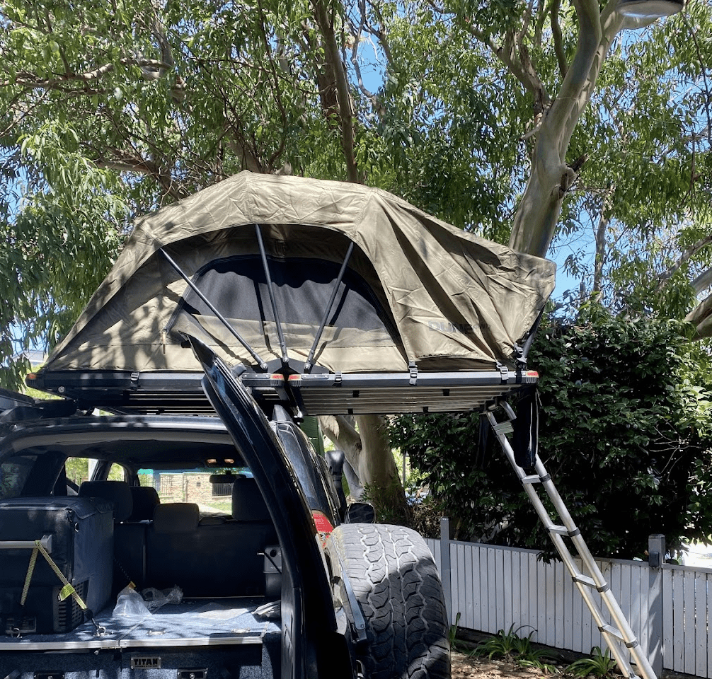 Back side of the Dune 4WD Nomad RTT folded open