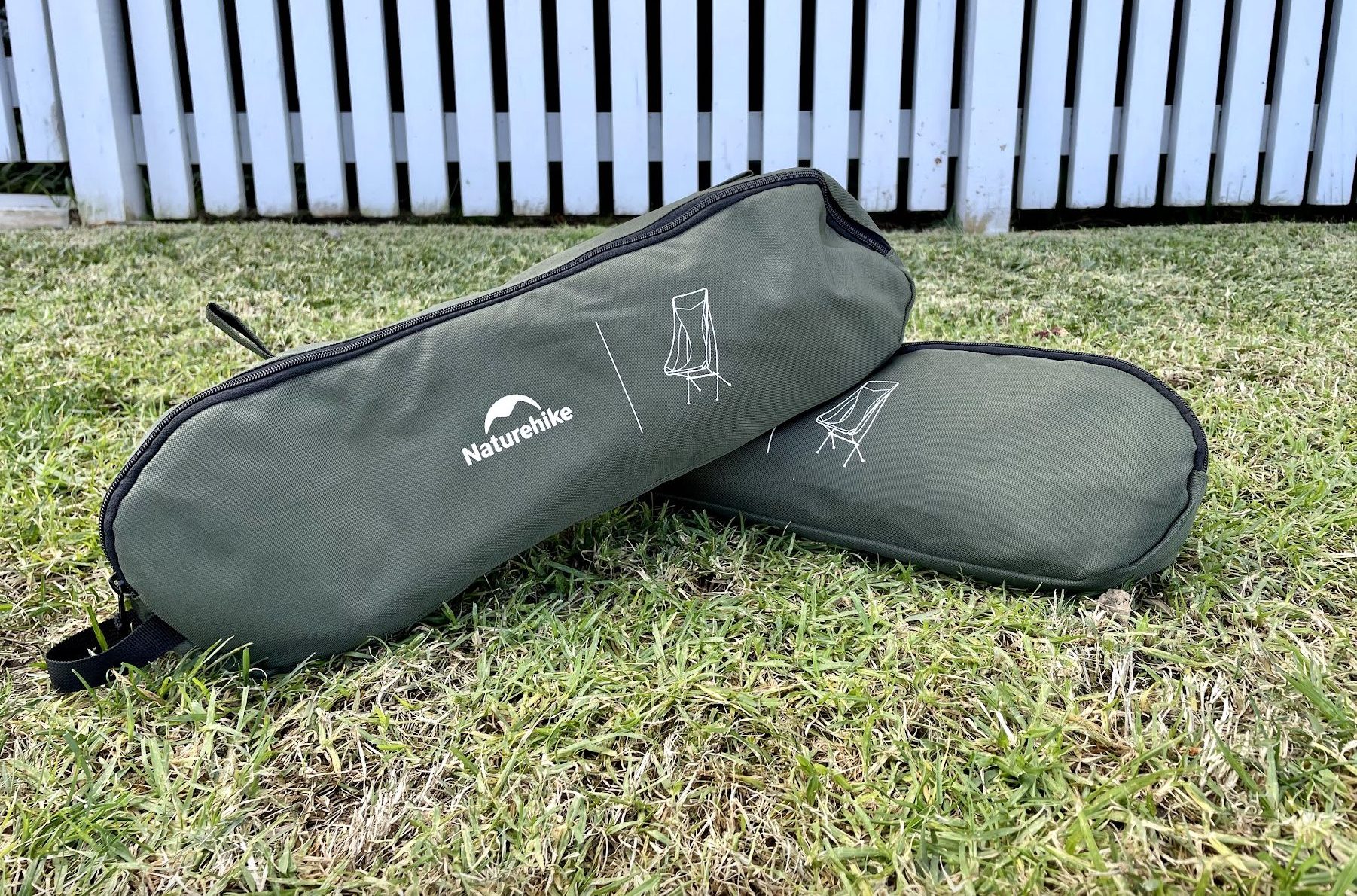 The Naturehike chair with high backrest packs away in a solid compact storage bag (36×10×12cm)
