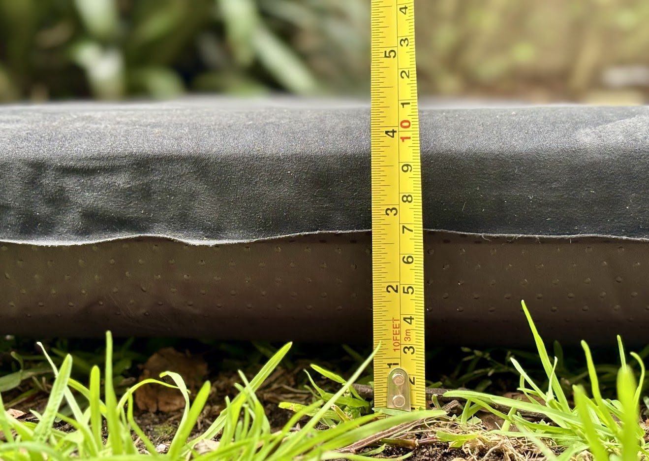 The foam layer of the Weisshorn self inflating mattress is almost 10cm thick providing solid support
