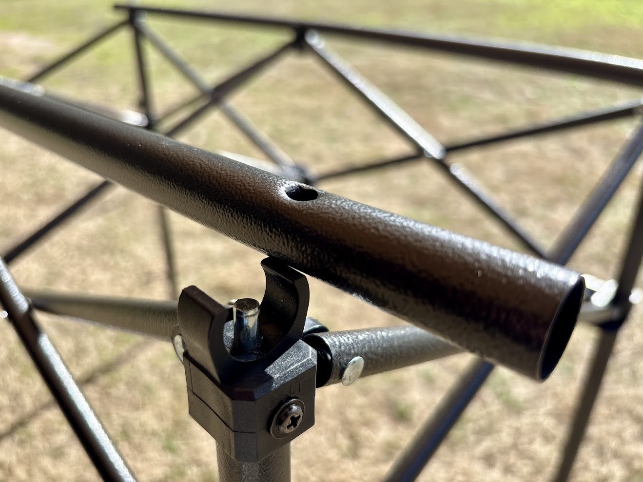 Assembling clip-on frame of Kings camping table