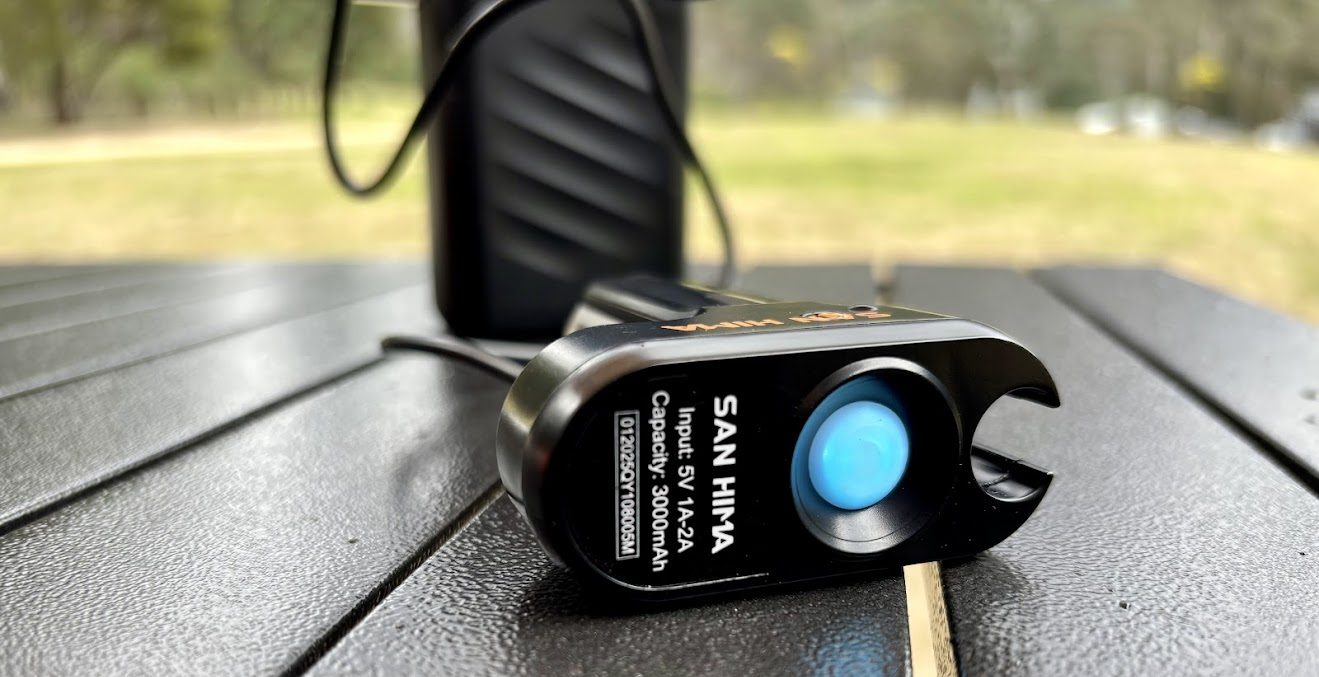 2,800mAh lithium battery of the rechargeable San Hima shower