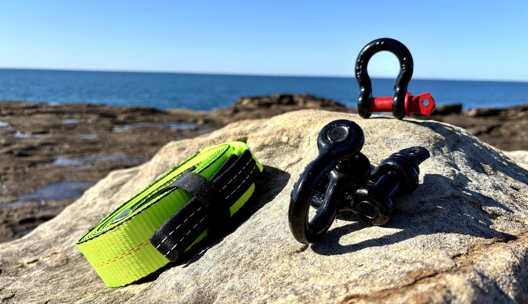 The black powder-coated finish of these D shackles gives them a rugged appearance