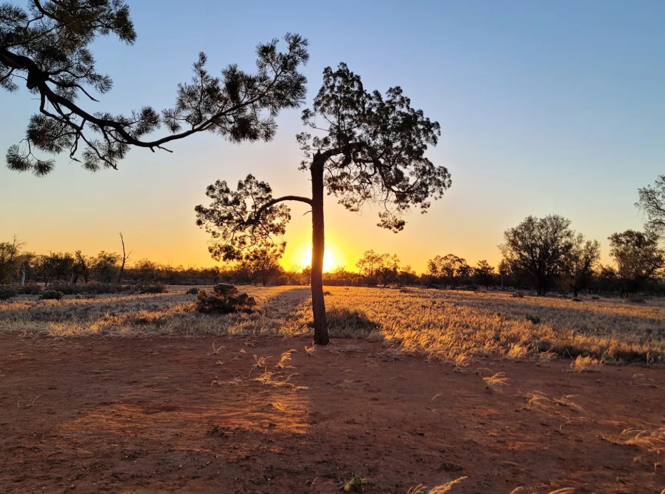 Sunset at Mungo NP Main Campground