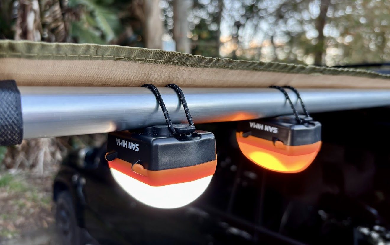 Using the elastic mounting straps of the San Hima magnetic camping light​s to tie them to XTM awning