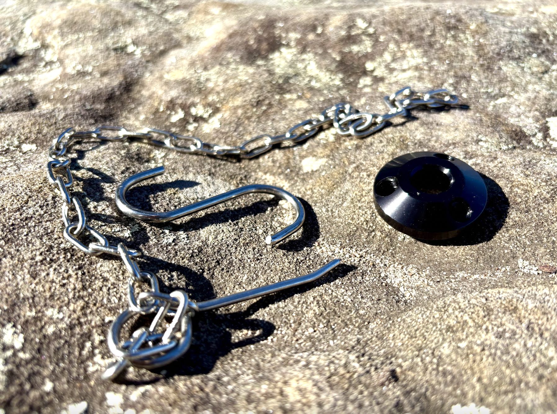 Accessories for lightweight camp fire tripod - adjustable chain and hook
