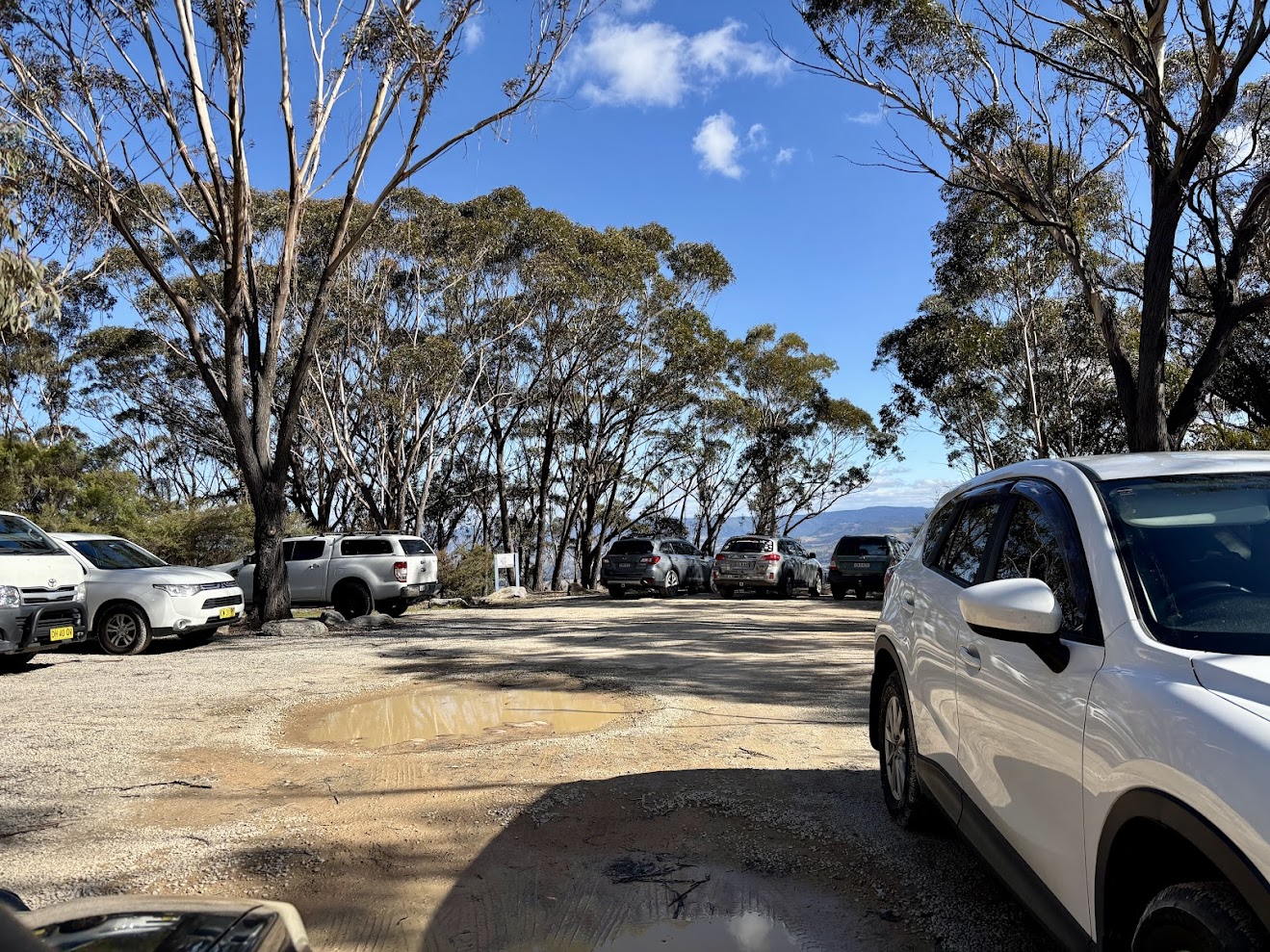 Parking aea at Bardens Lookout