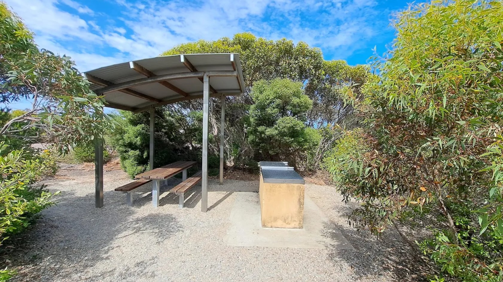 Cooking and BBQ facilities at Four Mile Campground​