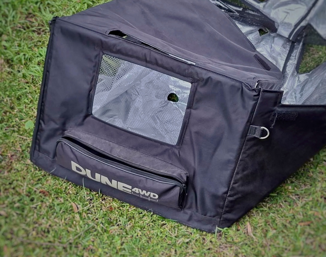 Side Pocket of Dune 75l fridge cover​