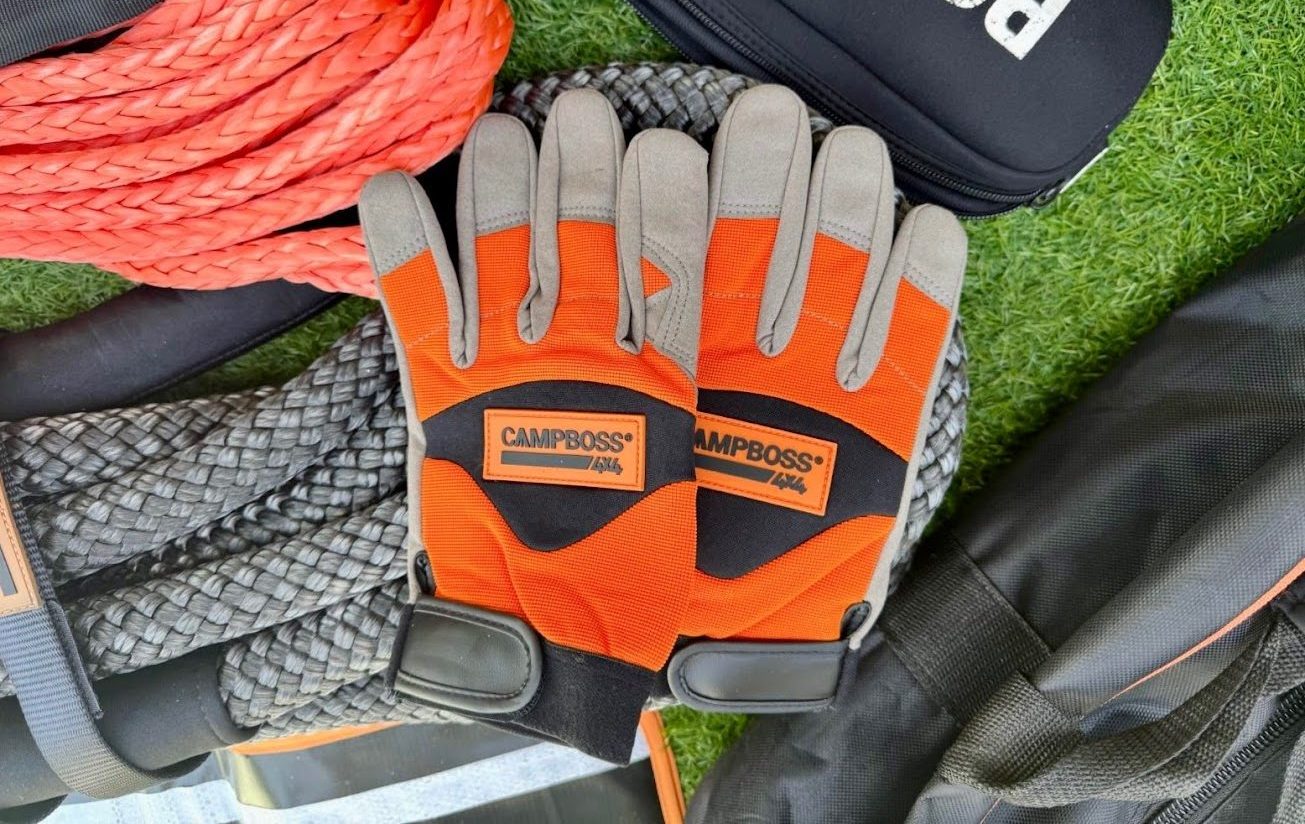 Handling the ropes of this CampBoss Recovery Kit is easy with the included heavy-duty gloves