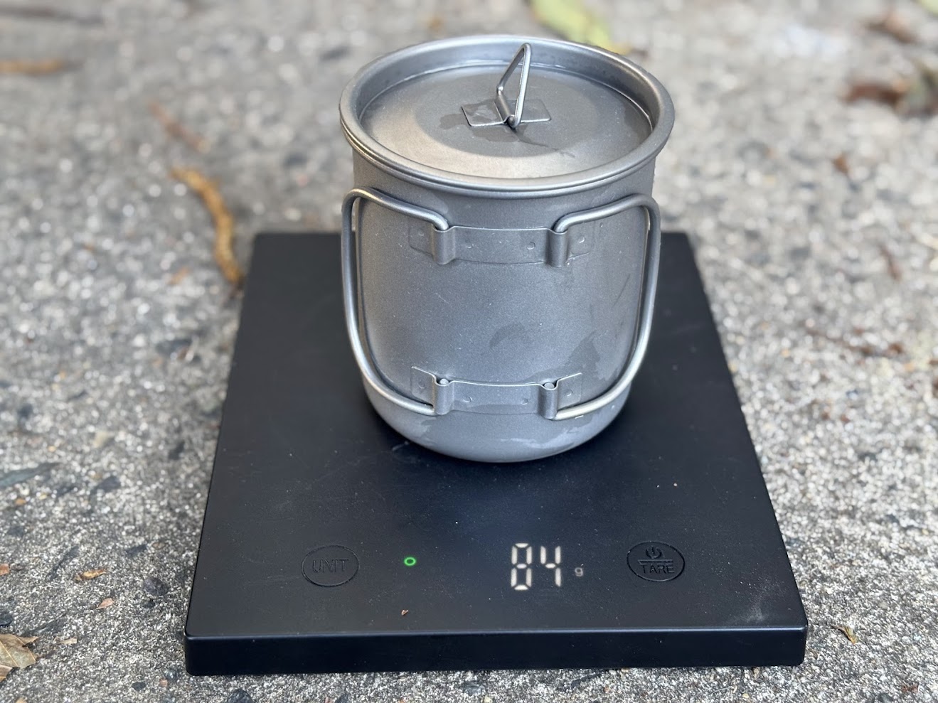 The Boundless Voyage Titanium Cup with 450ml capacity and lid only weighs 85 grams