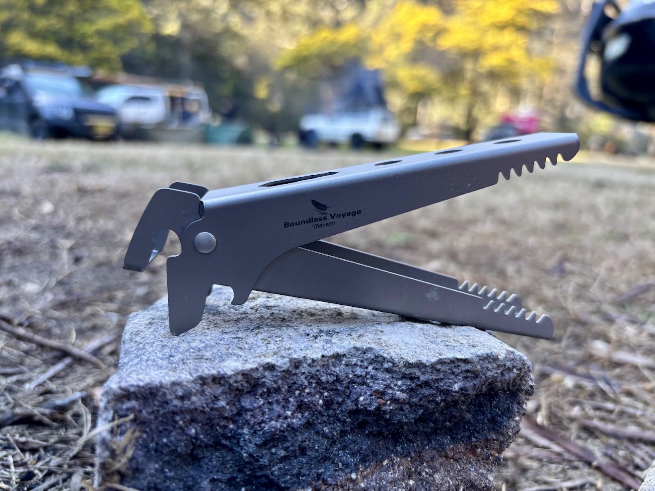 The Boundless Voyage Titanium pot gripper is made from 99.9% pure titanium with a stainless steel rivet and spring that feel incredibly strong and reliable