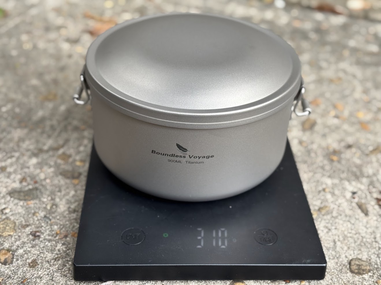 The Boundless Voyage titanium lunch box is unbelievably light for a lunch container at just 310g