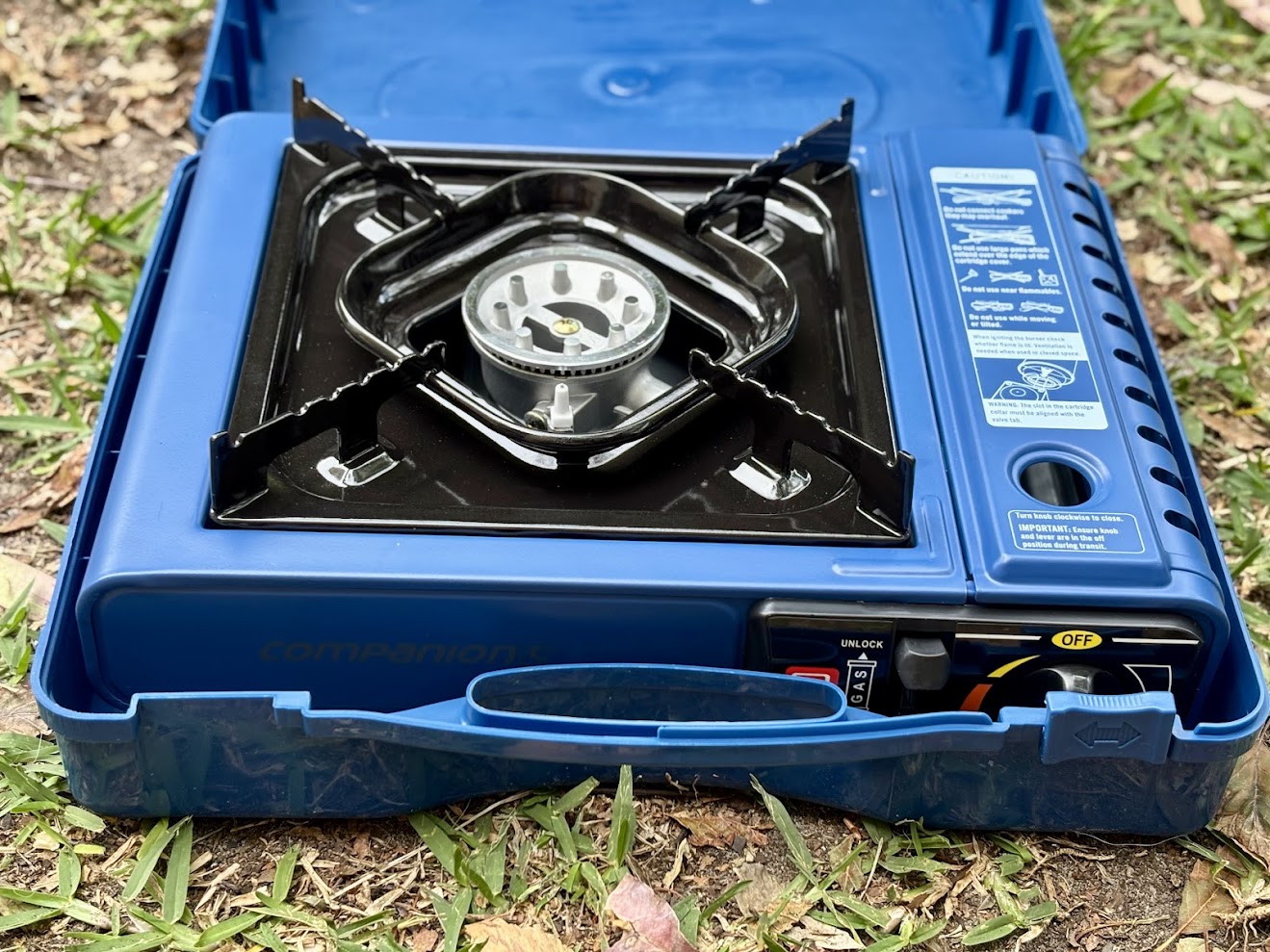 The Companion Single Butane Stove is made of a powder-coated steel cabinet and trivet