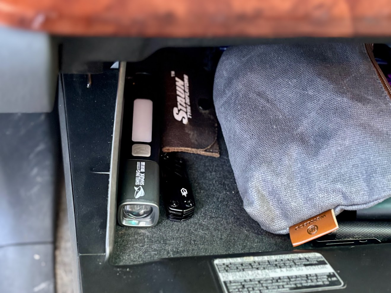 The Gerber Dime is truly tiny for storing it on a keyring or in our case in the glove box next to the Staun deflators