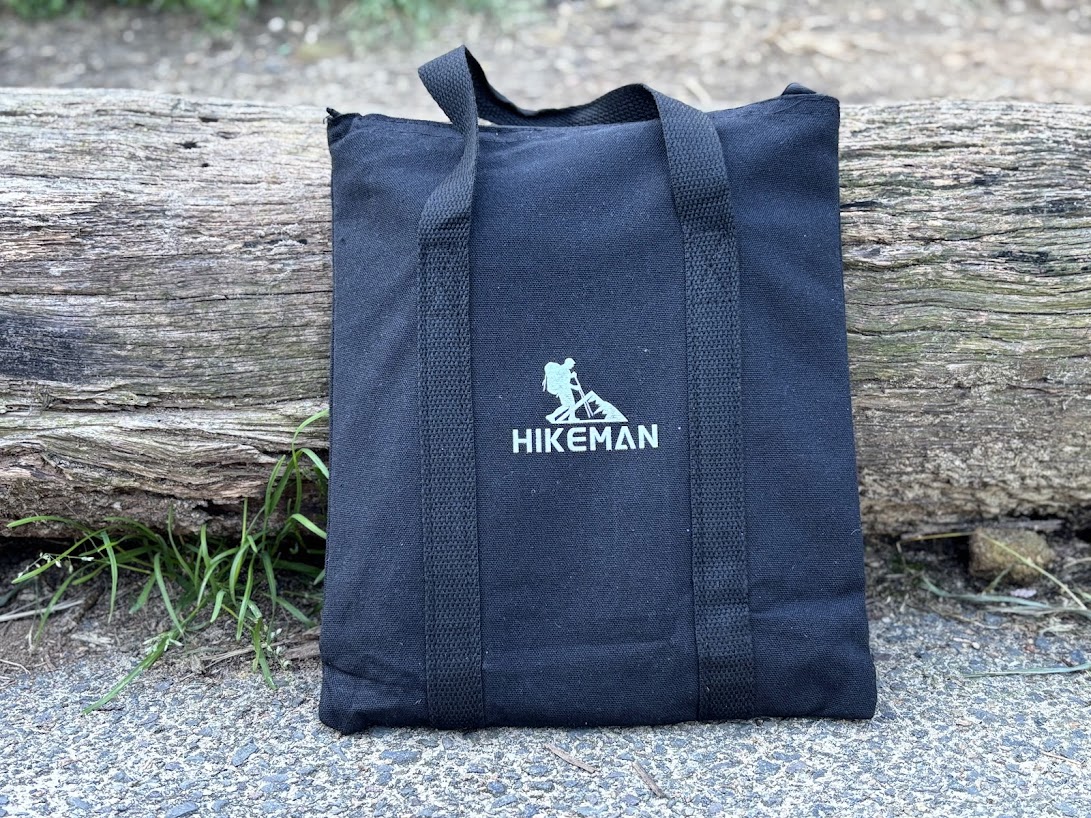 The Hikeman Camping Stove Windshield arrived in a simple yet handy carry bag with a comfortable handle