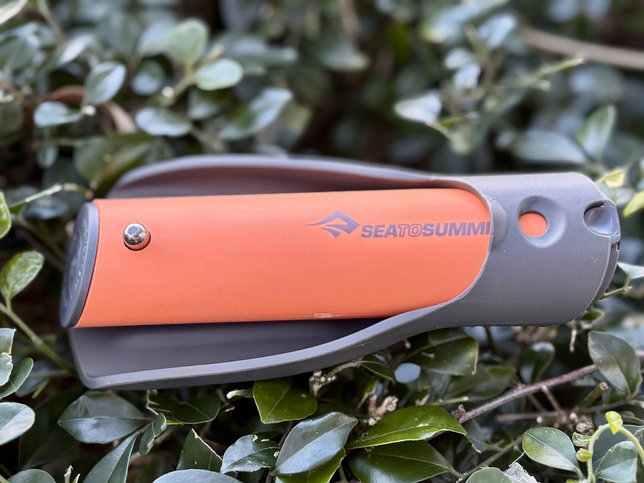 The Sea to Summit trowel is constructed from a glass-reinforced Nylon 66 material which is a very strong composite known for its durability and stiffness