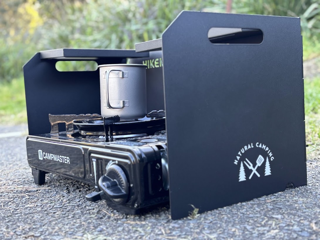 The bottom grooves on the Hikeman camping stove wind guard are a smart design feature that allow for air circulation