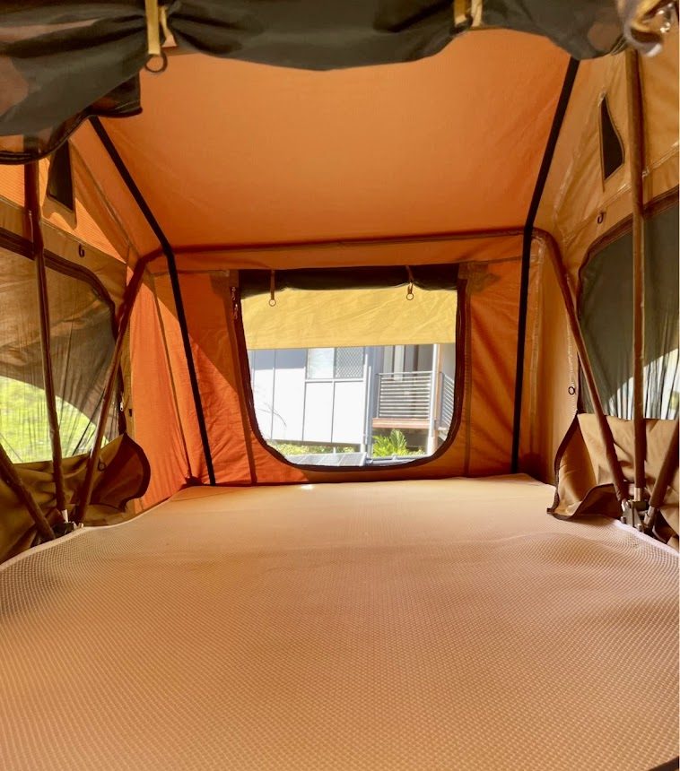 The four-sided windows of the Kings tourer roof top tent​ provides incredible airflow