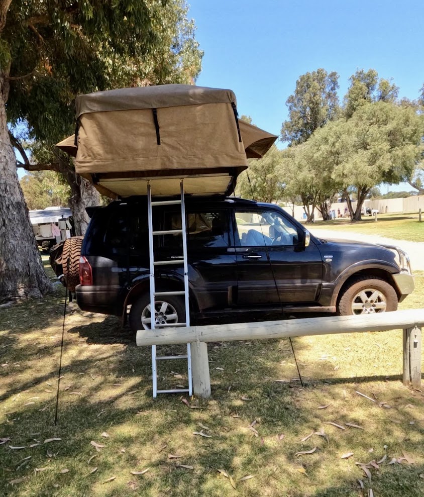 The included ladder of the Kings tourer roof top tent​ extends to 2 m of length which works for most standard to slightly lifted 4WDs