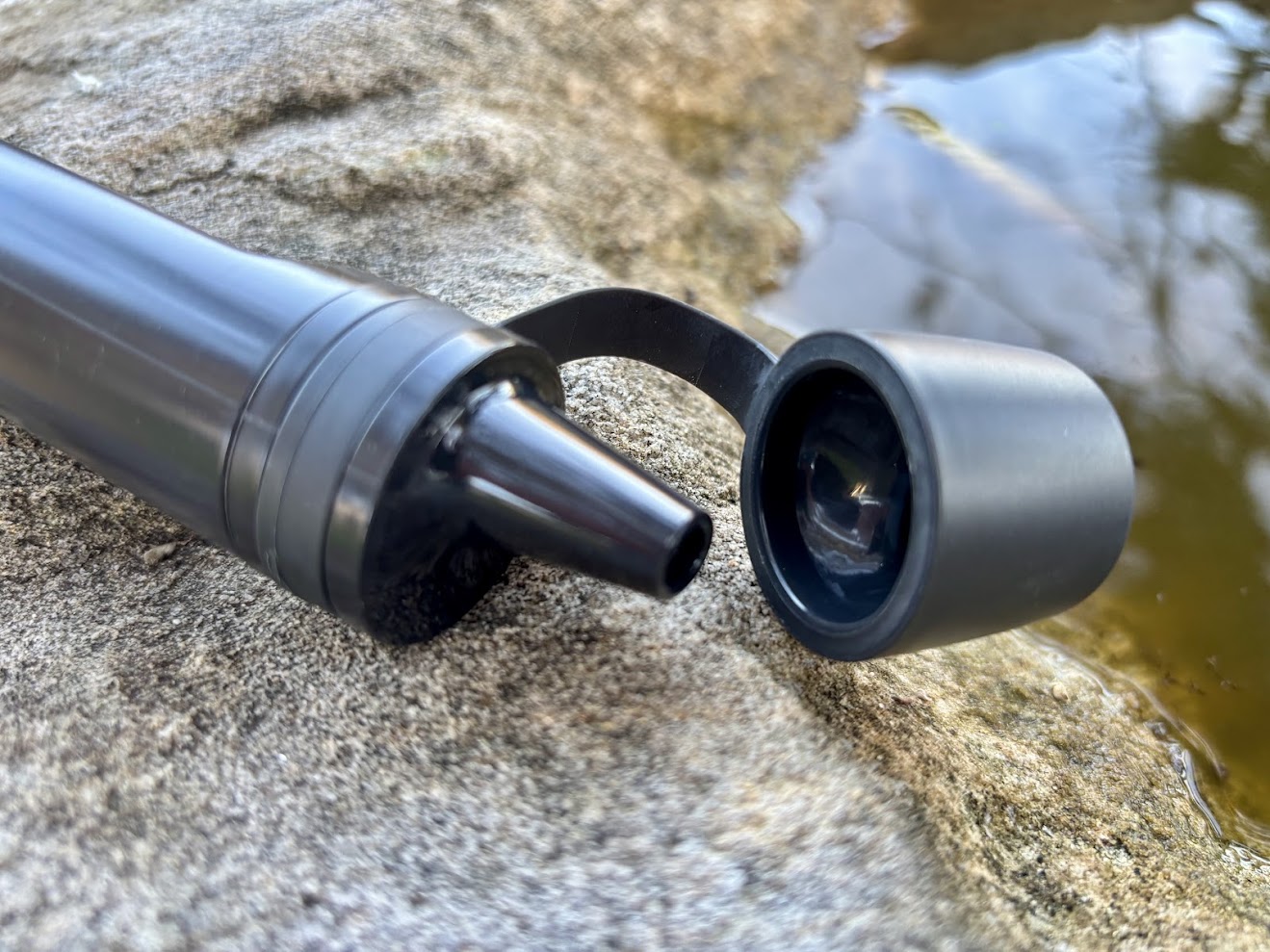 The mouthpiece on the LifeStraw Peak Series has a great size and the lid securely closes