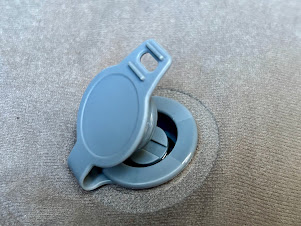 The quick-release valve of the Naturehike inflatable pillow is my favourite feature inflating the pillow with just two breaths and deflating it instantly with just a push