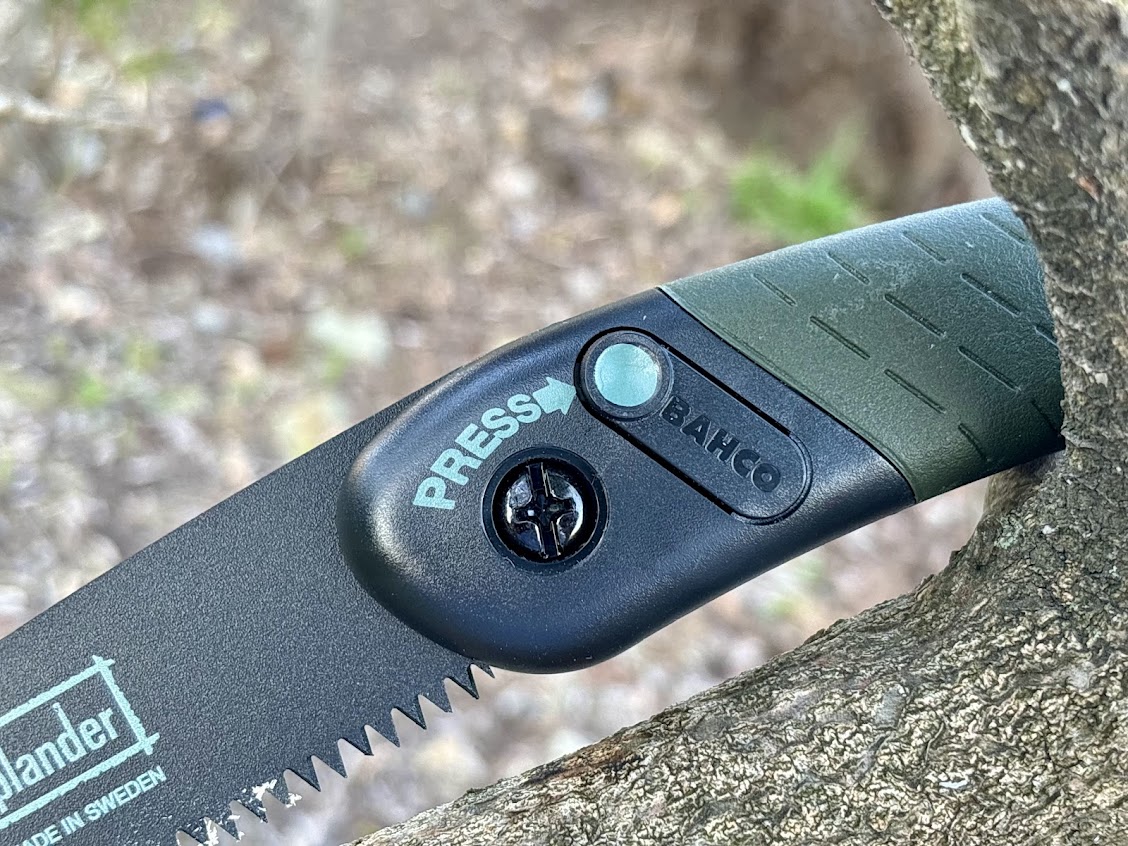 The safety lock on the Bahco folding saw is a great feature giving you peace of mind that the blade is secure while in use