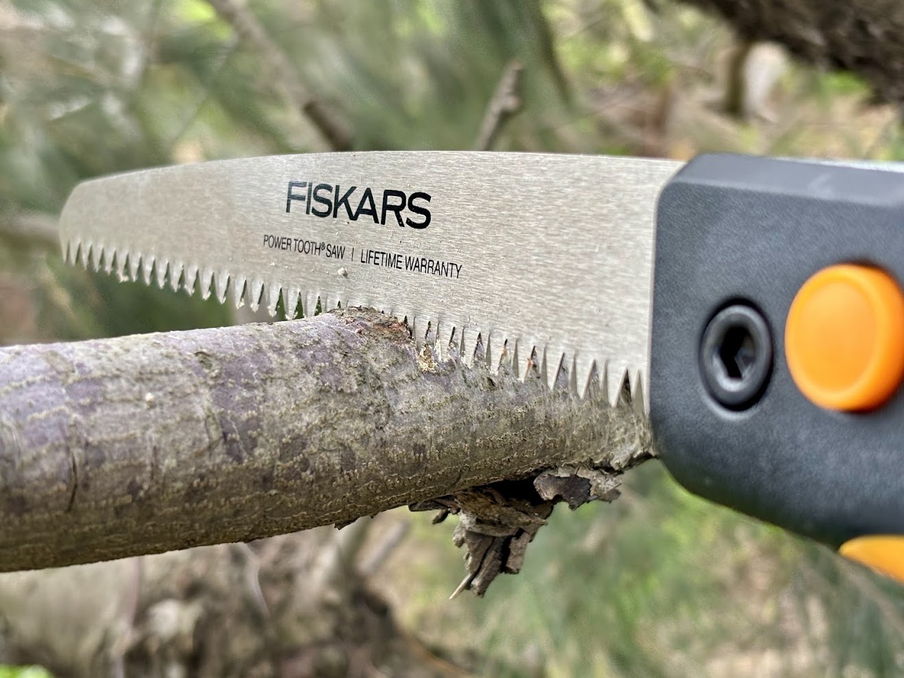 The triple-ground teeth of the Fiskars folding saw really do make a difference