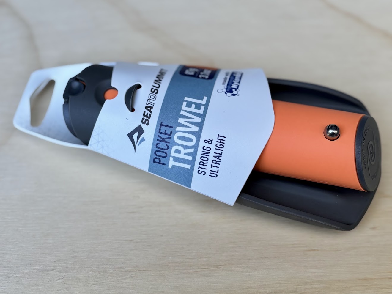 Unpacking the ultralight Sea to Summit trowel