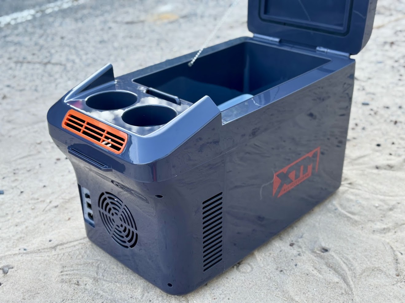 While the outer casing of the XTM 12l fridge is a thinner plastic, it help keep the fridge very light weight and portable