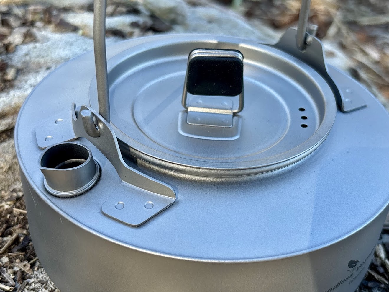 Boundless Voyage crafts this titanium camping kettle from 99.8% pure titanium
