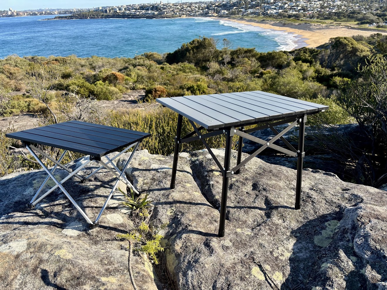 Comparing the Naturehike folding table to a smaller table (like the Trekology folding table), it offers a much larger surface and a crucial extra 12cm of height