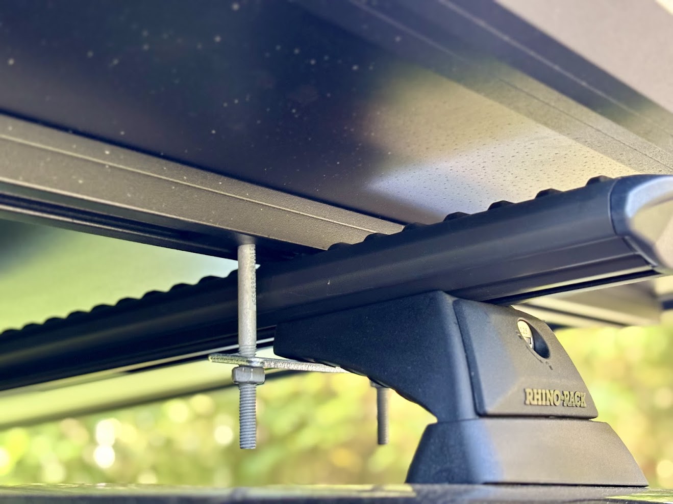 Easily bold the Kings Grand Tourer Lite onto any roof platform or cross bar system using the supplied bolts and brackets