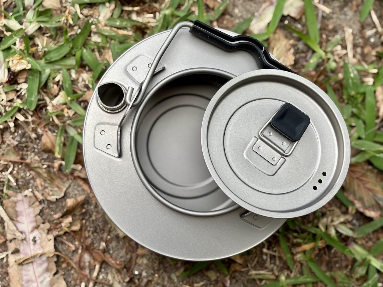 The 700ml size of this titanium camp kettle​ works well for two large mugs of coffee or tea