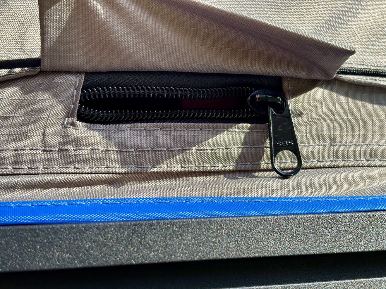The Kings GT Lite comes with handy zipper openings on each side to lead power into the tent