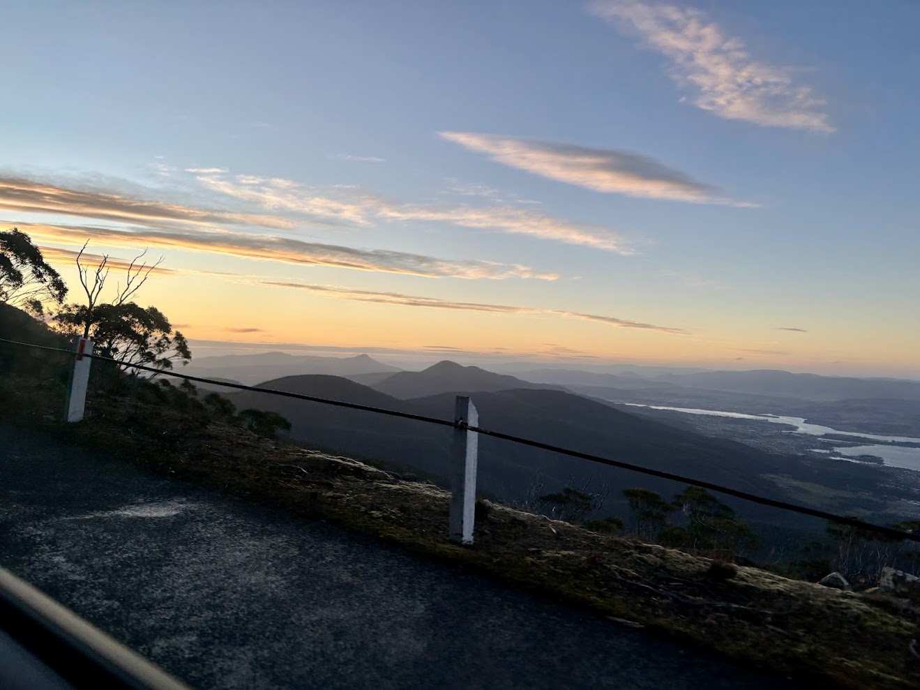 The access road (approx 21km) to view the Mount Wellington sundet is fully sealed and generally well-maintained, making it accessible for all types of vehicles