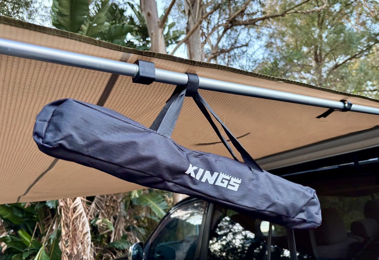 the Kings 4 bar light kit (4 bars, pile of leads and mounting accessories) is tightly packed and slips perfectly into its little carry bag