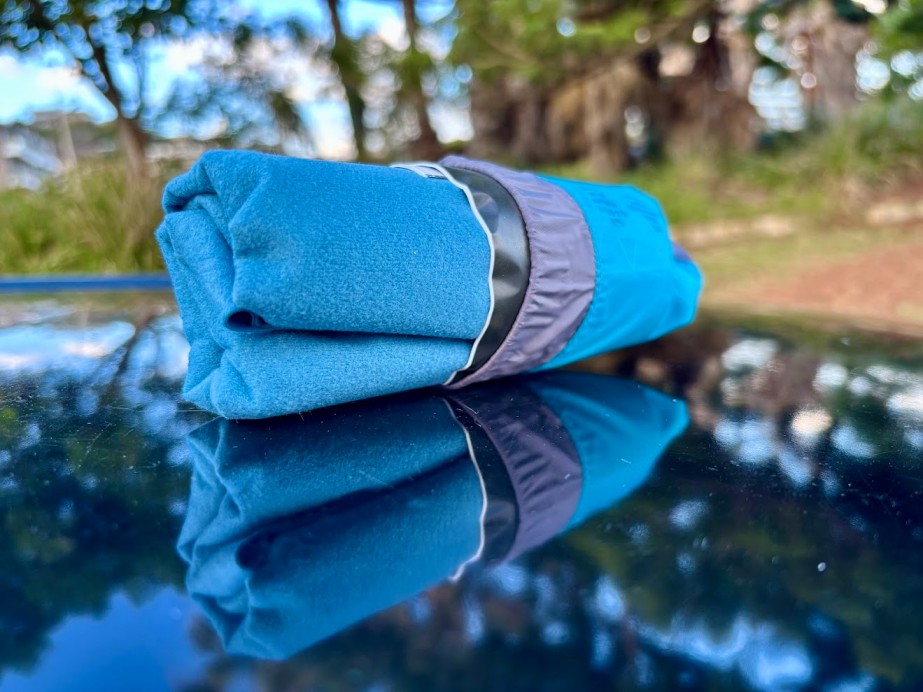 The Sea to Summit Aeros Ultralight Pillow packs down in its tiny Ultra-Sil stuff sack to 5.5 x 7.5 cm and weighs only 60 grams
