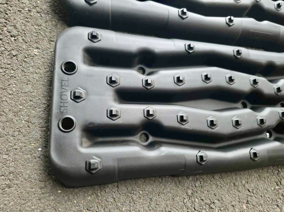 The XTM recovery boards​ come with multiple mounting points moulded into the tracks to secure them to roof racks, spare wheel mounts, or trays