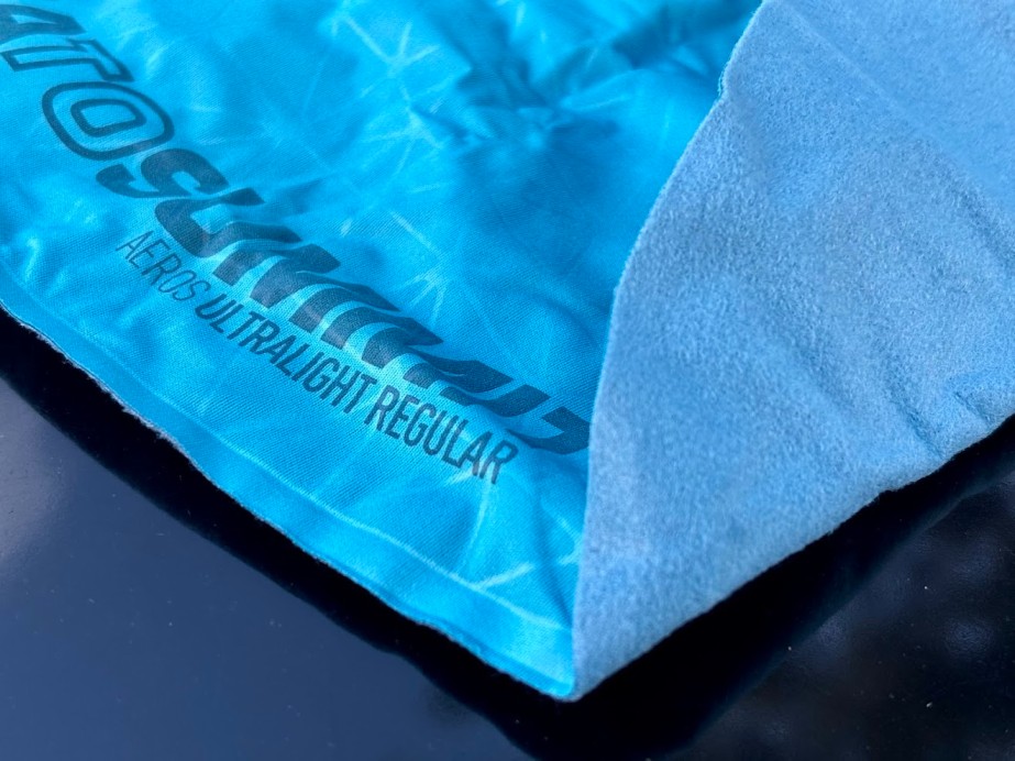 The exterior of the Sea to Summit Aeros Ultralight Pillow is made of a 20D stretch polyester knit which is extremely soft and comfortable against the skin