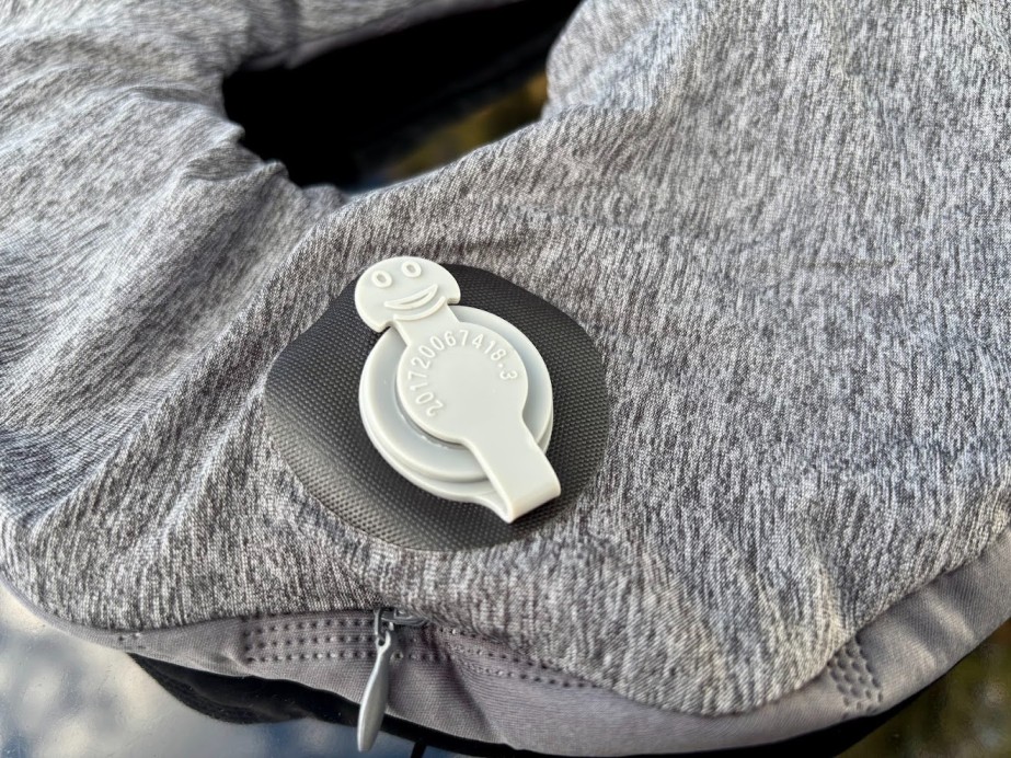 The outer cover of the Trekology Aluft Neck Pillow is what brings the comfort, made from a soft blend of Polyester and Cotton