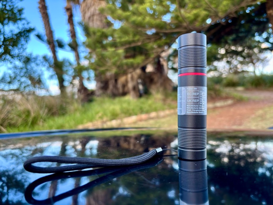 The shell of this Blukar torch is constructed from a high quality, military-grade aluminium alloy