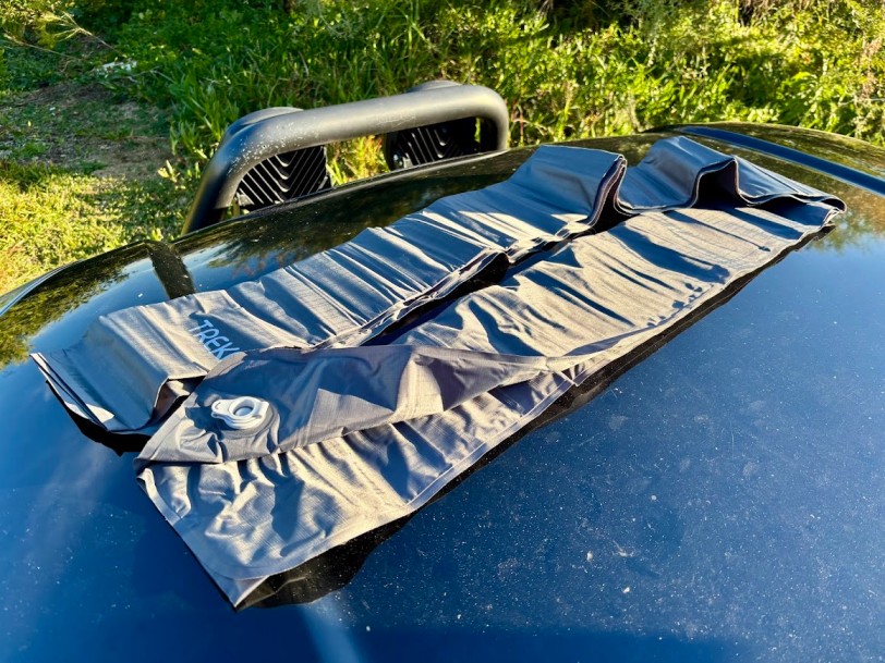 The weight (568g) of the Trekology Aluft UL80 sleeping pad is negligible, making it ideal for multi-day trekking