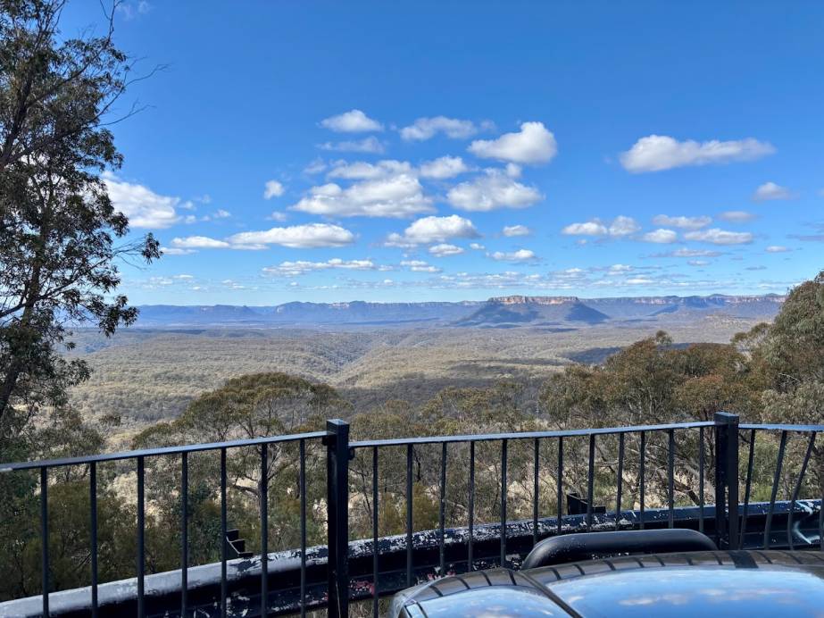Make sure you have nice weather when visiting Pearsons Lookout, especially on a clear day the visibility is staggering
