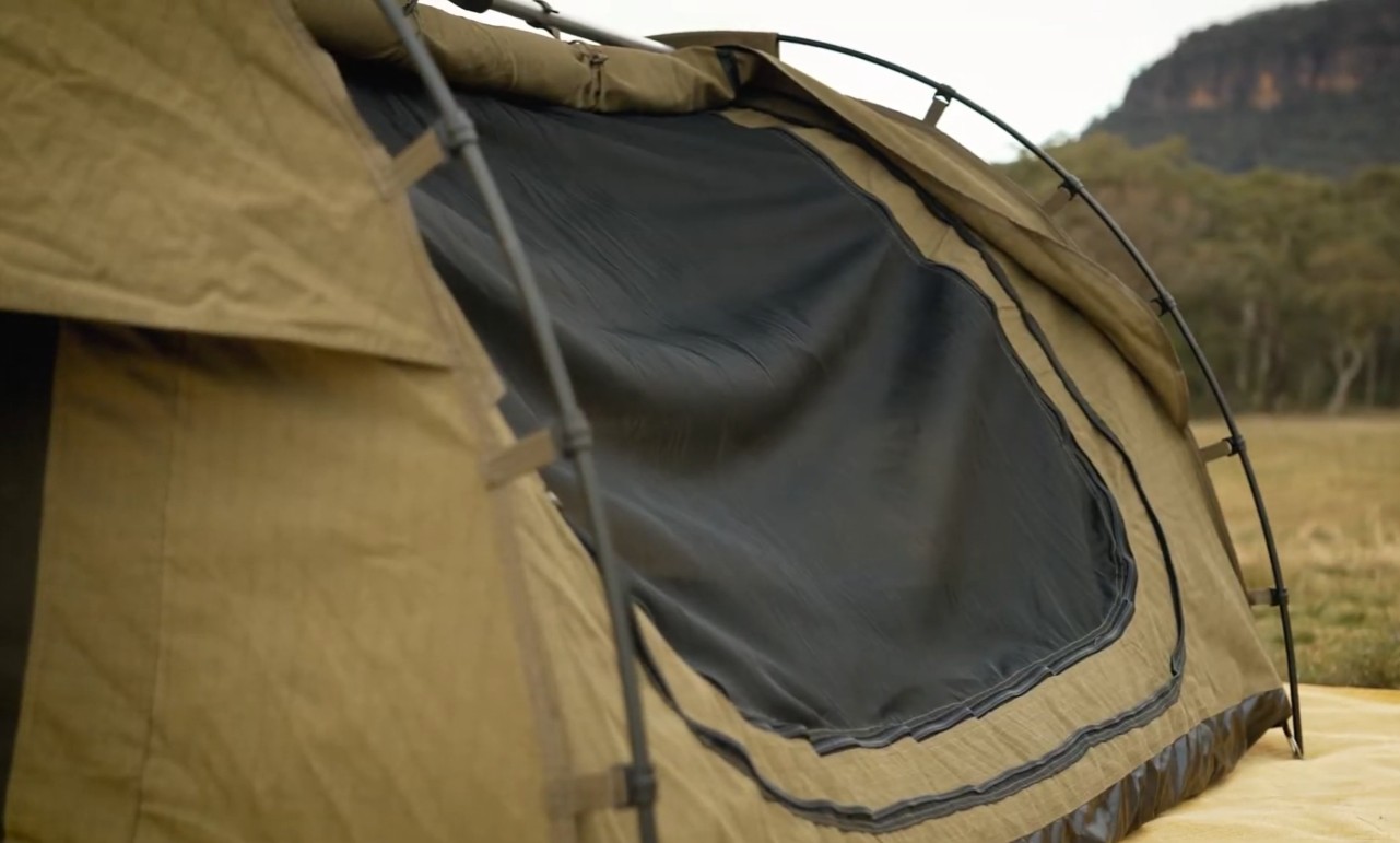 The Kings Big Daddy Deluxe Swag has midge-proof mesh screens for airflow, allowing you to sleep under just the mesh canopy