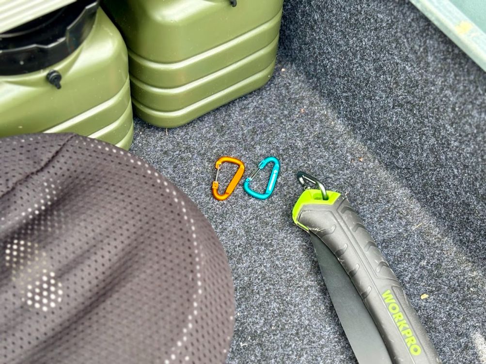 The Sea to Summit Accessory Carabiners are genuine mini clips at just 40 x 23 mm