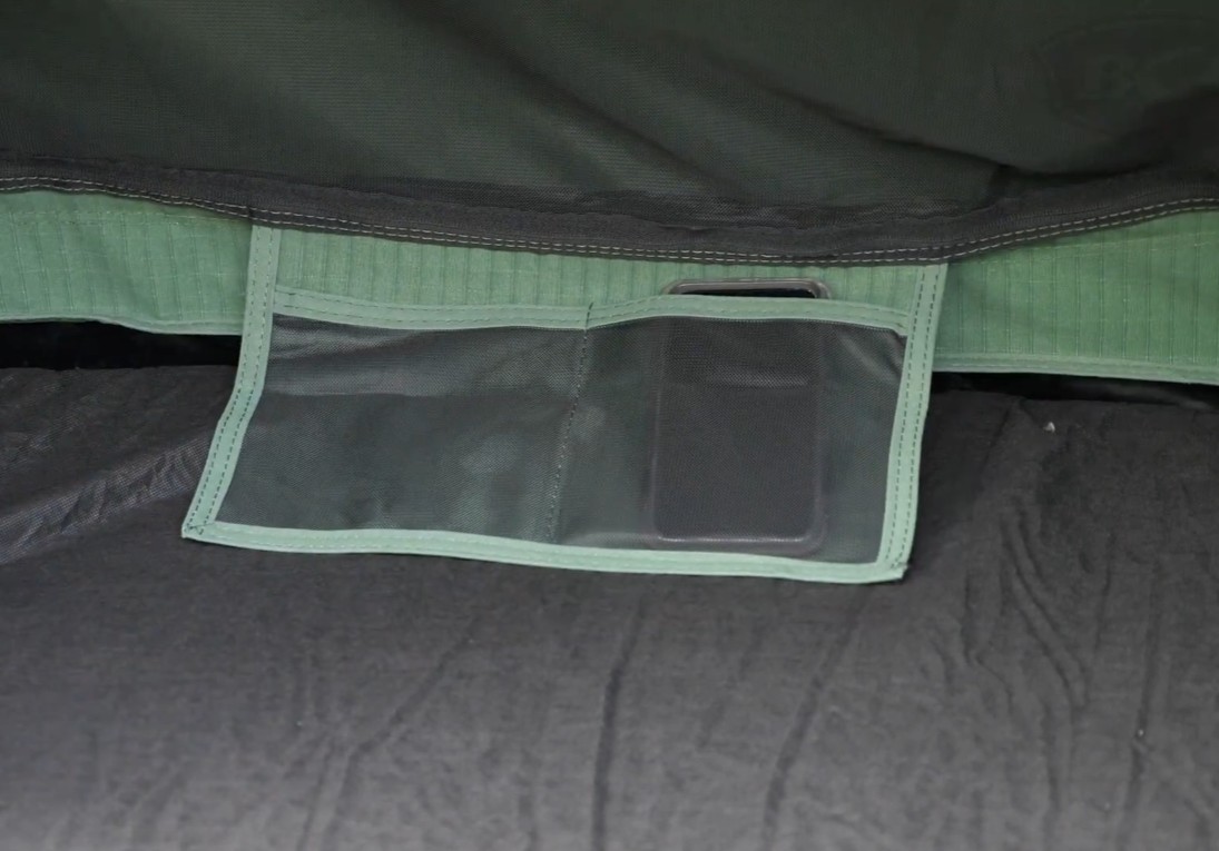 The XTM double swag comes with handy internal utility pockets that are positioned well for stashing phones or headlamps