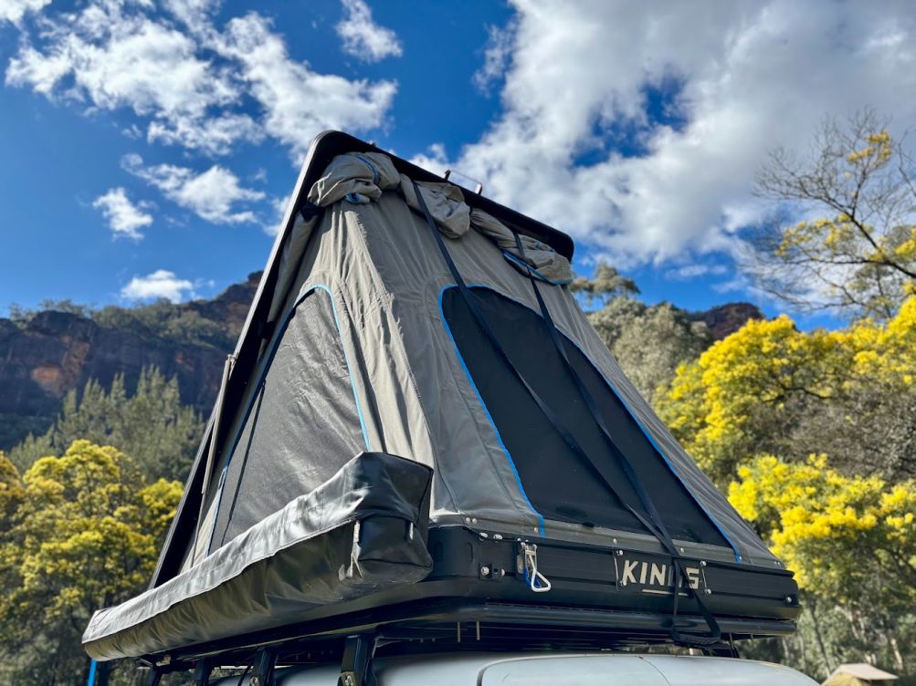 The gas struts on the Kings Grand Tourer MK3 work flawlessly and require minimal effort to open the tent fully
